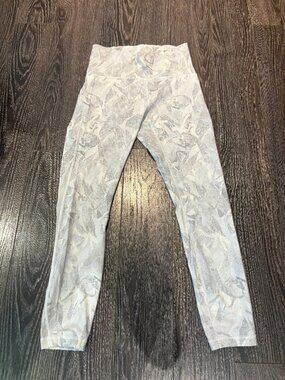 Lululemon Train Times 7/8 Pant 25" Jasmine White Multi